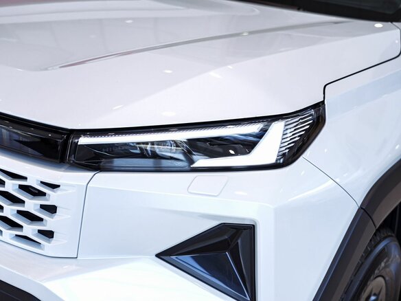 2026 Toyota Hilux IX, белый, 7500000 рублей - вид 5