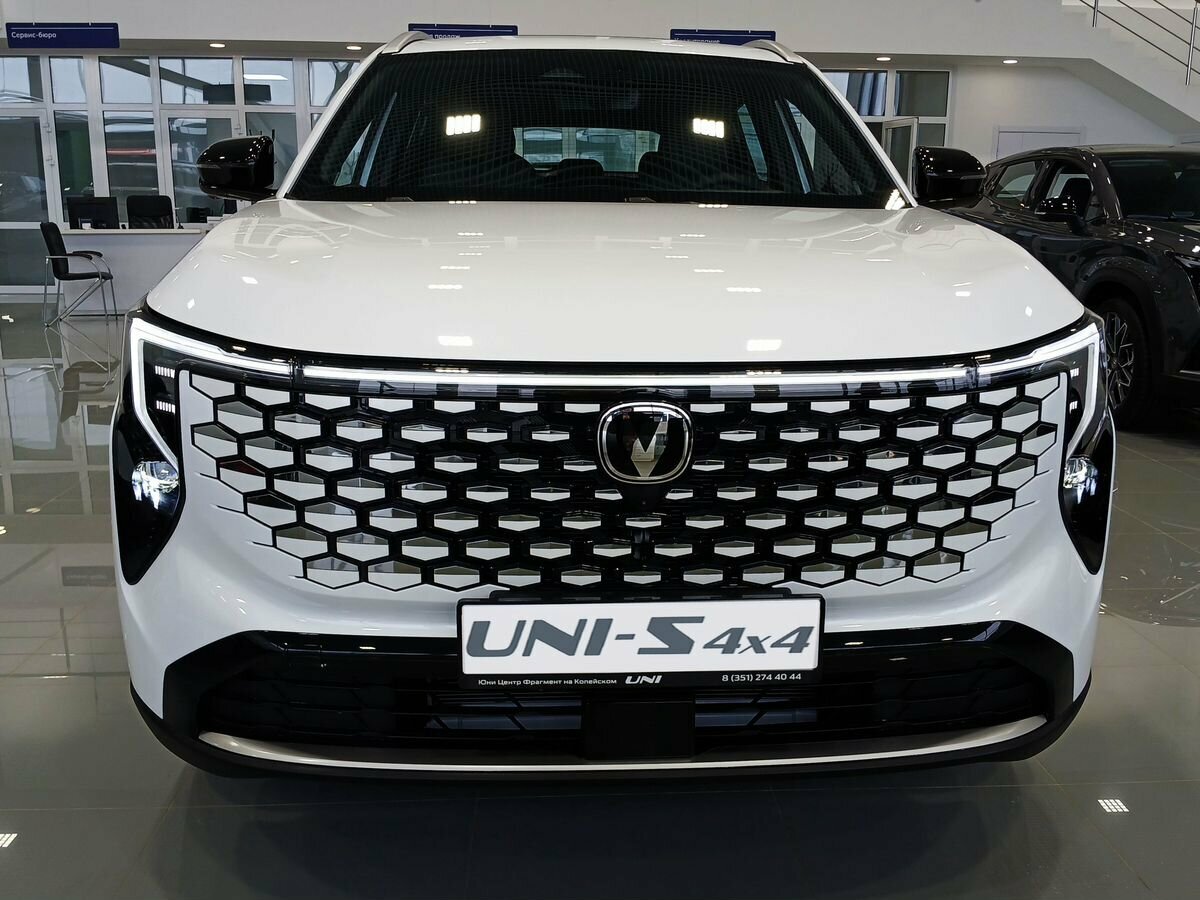 Открыть фотографии: Changan UNI-S I Рестайлинг