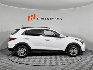 2021 Kia Rio X IV Рестайлинг, белый, 1889000 рублей, вид 4