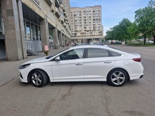 2018 Hyundai Sonata VII (LF) Рестайлинг, белый, 1045000 рублей, вид 4