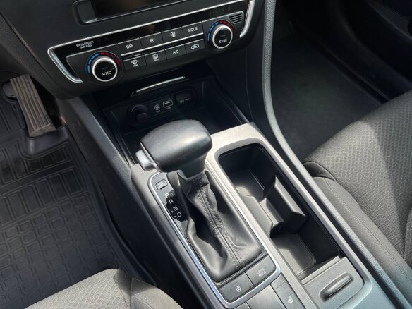 2017 Kia Optima IV, чёрный, 1350000 рублей - вид 16