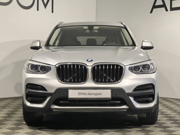 2018 BMW X3 20i xDrive III (G01), серебристый, 3150000 рублей - вид 3