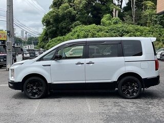 2024 Mitsubishi Delica D:5 I Рестайлинг, белый, 3000000 рублей, вид 5