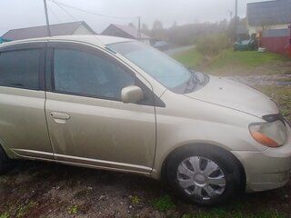 2001 Toyota Platz, бежевый, 300000 рублей, вид 3