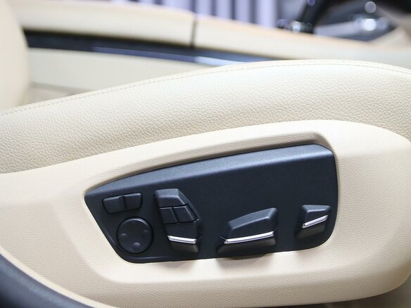 2014 BMW 7 серии Long 740Li xDrive V (F01/F02/F04) Рестайлинг, синий, 1799000 рублей - вид 13