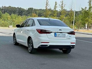 2022 Ford Escort VI Рестайлинг 2, белый, 980000 рублей, вид 5
