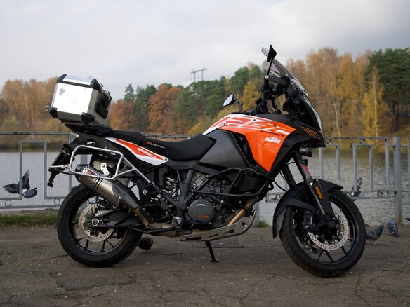 2017 KTM 1290 Super Adventure S, оранжевый, 1300000 рублей - вид 1