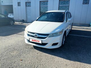 2009 Honda Stream II Рестайлинг, белый, 1450000 рублей, вид 4