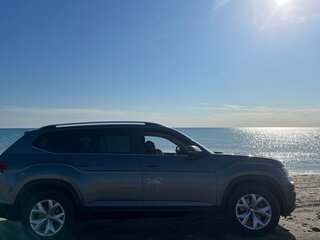 2018 Volkswagen Teramont I, серый, 2400000 рублей, вид 3