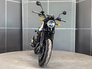2023 Harley-Davidson X500, серебристый, 549000 рублей, вид 3