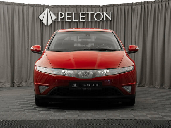 2008 Honda Civic VIII, красный, 680000 рублей - вид 2