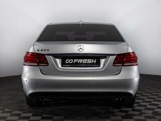 2013 Mercedes-Benz E-Класс 200 IV (W212, S212, C207) Рестайлинг, серебристый, 1670000 рублей, вид 4