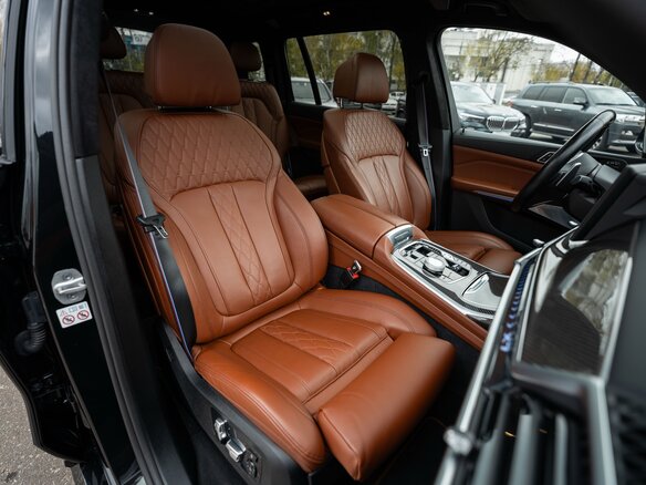 2023 BMW X7 40d I (G07) Рестайлинг, чёрный, 13000000 рублей - вид 29