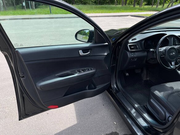 2017 Kia Optima IV, чёрный, 1350000 рублей - вид 11