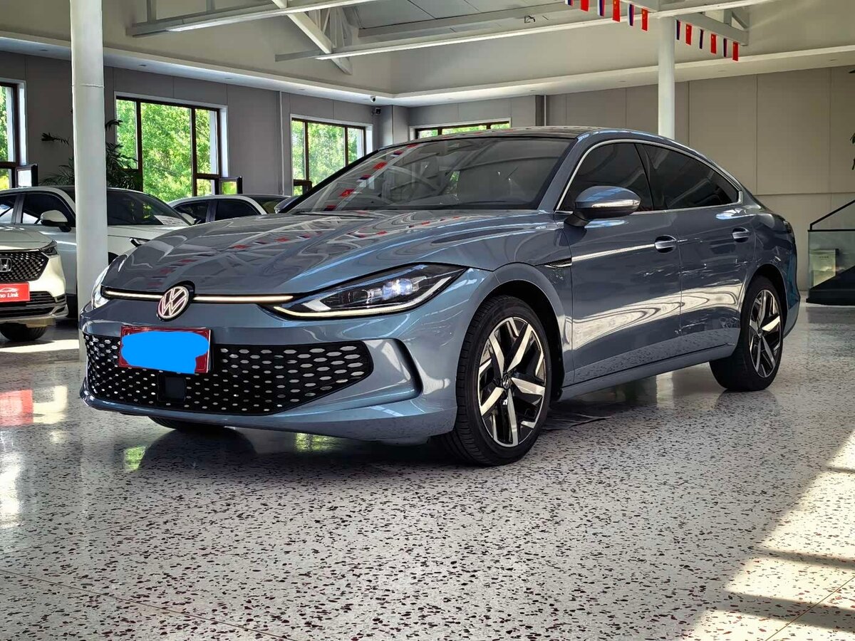 Открыть фотографии: Volkswagen Lamando II