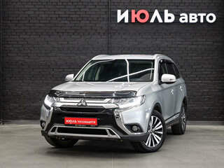 2019 Mitsubishi Outlander III Рестайлинг 3, серебристый, 2090000 рублей, вид 1