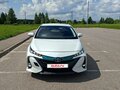 2017 Toyota Prius PHV ZVW52 IV (XW50), белый, 1850000 рублей