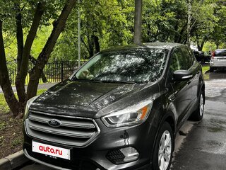 2017 Ford Kuga II Рестайлинг, серый, 1499000 рублей, вид 3