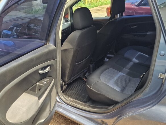 2010 Fiat Linea, синий, 450000 рублей - вид 13