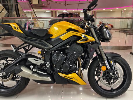2025 Triumph Street Triple, жёлтый, 1550000 рублей, вид 3