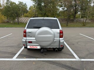 2004 Toyota RAV4 II (XA20) Рестайлинг, серебристый, 715000 рублей, вид 3
