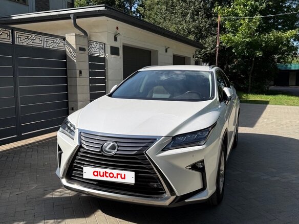 2016 Lexus RX 200t IV, белый, 3700000 рублей