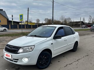 2014 Lada (ВАЗ) Granta I, белый, 300000 рублей, вид 2