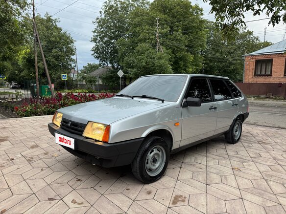 2004 Lada (ВАЗ) 21093i, серебристый, 500000 рублей - вид 17