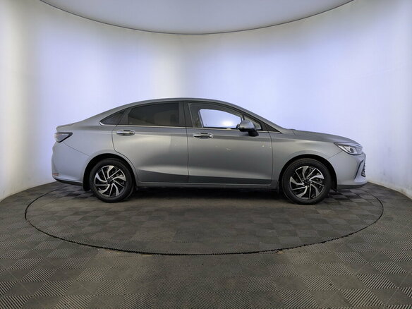 2023 BAIC U5 Plus, серебристый, 1250000 рублей - вид 3