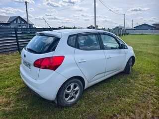 2011 Kia Venga I, белый, 720000 рублей, вид 2