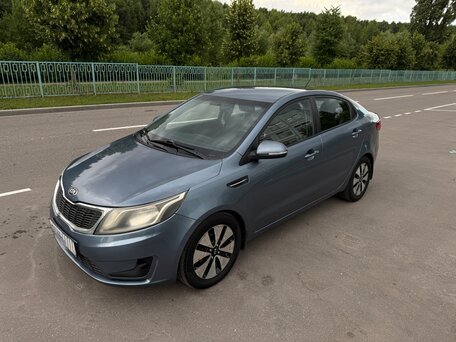 2014 Kia Rio 6-speed III, голубой, 750000 рублей, вид 1