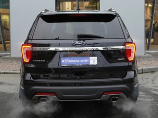 2018 Ford Explorer V Рестайлинг 2, чёрный, 2700000 рублей, вид 4