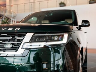 2026 Land Rover Range Rover D350 MHEV V, зелёный, 25000000 рублей, вид 5