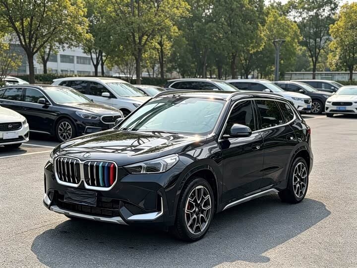 Открыть фотографии: BMW X1 III (U11/U12)
