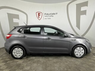 2014 Kia Rio 6-speed III, серый, 844000 рублей, вид 4