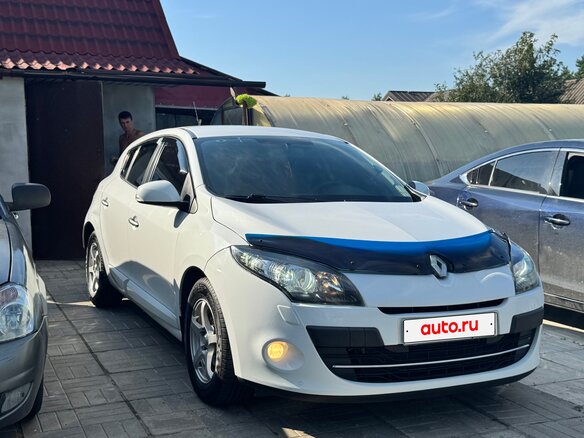 2011 Renault Megane III, белый - вид 2