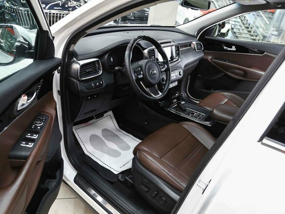 2017 Kia Sorento III Prime, белый, 2490000 рублей - вид 10