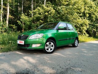 2011 Skoda Fabia II Рестайлинг, зелёный, 470000 рублей, вид 1