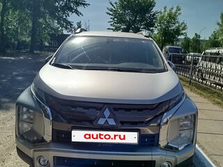 2022 Mitsubishi Xpander Cross I, серебристый, 1800000 рублей, вид 1