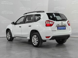 2017 Nissan Terrano III (D10), белый, 850000 рублей, вид 3
