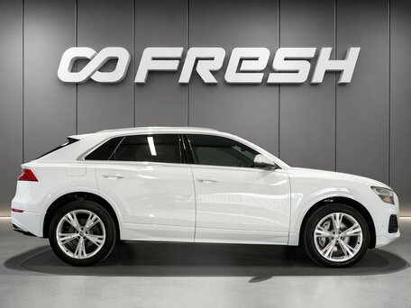 2019 Audi Q8 55 TFSI I (4M), белый, 4190000 рублей, вид 5