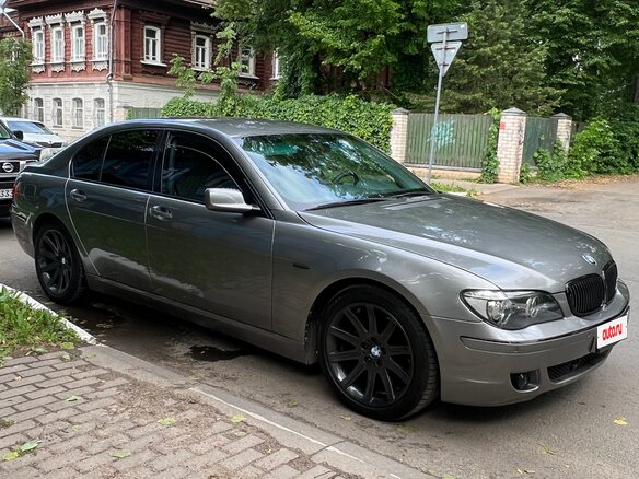 2005 BMW 7 серии 730i IV (E65/E66) Рестайлинг, серый, 1170000 рублей - вид 1