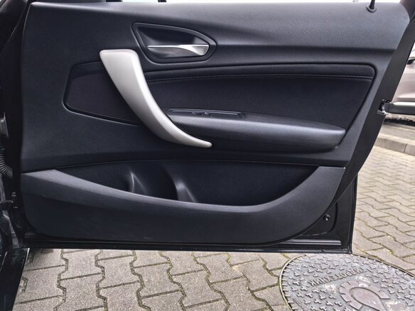 2017 BMW 1 серии 118i II (F20/F21) Рестайлинг, чёрный, 1649000 рублей - вид 12