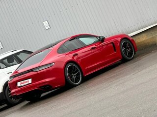 2021 Porsche Panamera GTS II Рестайлинг, красный, 12500000 рублей, вид 5