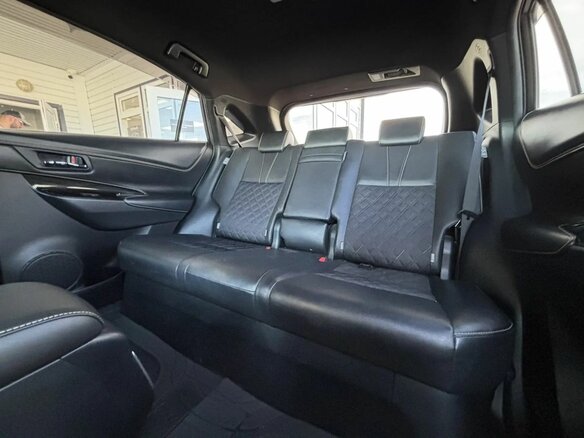 2018 Toyota Harrier III (XU60) Рестайлинг, белый, 2999900 рублей - вид 12