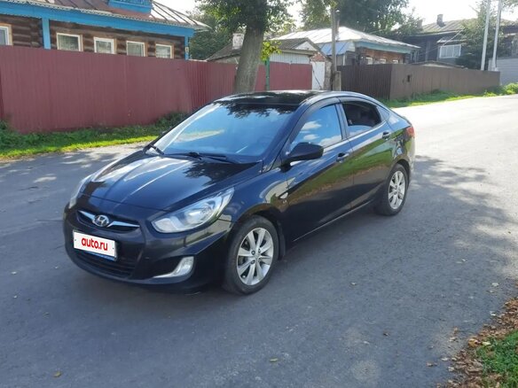2013 Hyundai Solaris I, чёрный, 745000 рублей