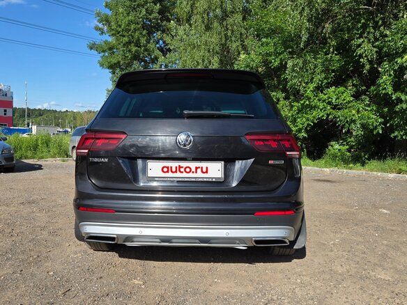 2019 Volkswagen Tiguan II, чёрный, 2300000 рублей - вид 4
