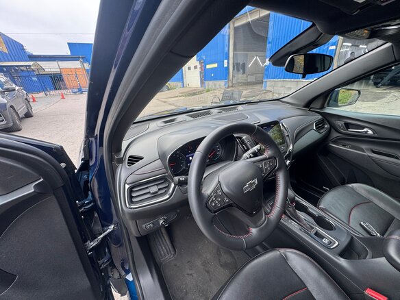 2022 Chevrolet Equinox III Рестайлинг, синий, 2150000 рублей - вид 17