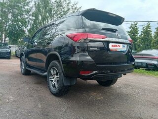 2020 Toyota Fortuner II Рестайлинг, чёрный, 2863200 рублей, вид 4