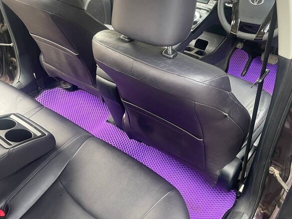 2013 Toyota Prius III Рестайлинг (XW30), фиолетовый, 950000 рублей - вид 31
